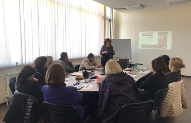 CENN-ისა და ამერიკის საელჩოს მხარდაჭერით, მასწავლებელთათვის სამოქალაქო ჩართულობის, მონაწილეობისა და განათლება მდგრადი განვითარებისთვის (ESD) საკითხებზე ტრენინგები მიმდინარეობს